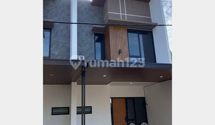 Rumah didekat stasiun MRT TOL cinere bellavue Mall & south city jakarta selatan Hanya 1 M an