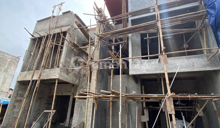 rumah lebar 10 meter nempel cilandak town square jakarta selatan south quarter