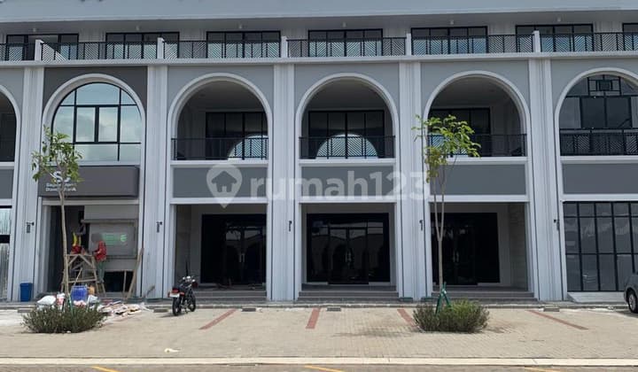 Ruko Cantik di Sedayu City - Cocok untuk Usaha Kuliner / Kantor!