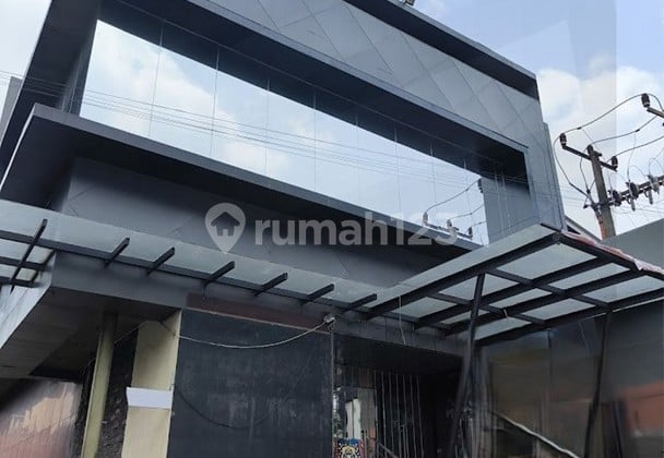 GEDUNG 3 LANTAI EX BAR DI KEMANG, BANGKA, JAKARTA SELATAN