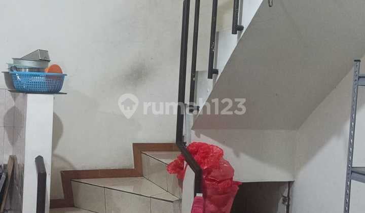 Rumah 2 Lantai di Duri Kepa, Kebon Jeruk, Jakarta Barat
