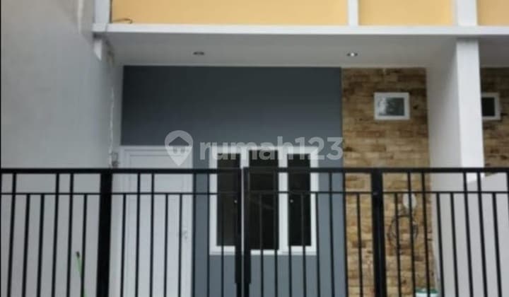 Rumah 2 Lantai Bagus SHM di Komplek Walikota, Jakarta Utara