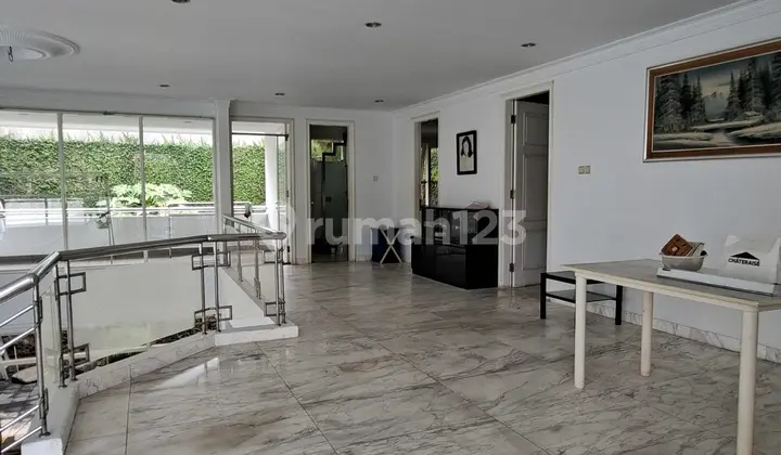 Selling Luxury House in Kelapa Gading - Price Negotiable