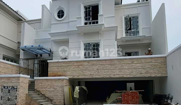 1Park Homes Rumah Mewah 3 Lantai Dengan Pool di Gandaria Jaksel