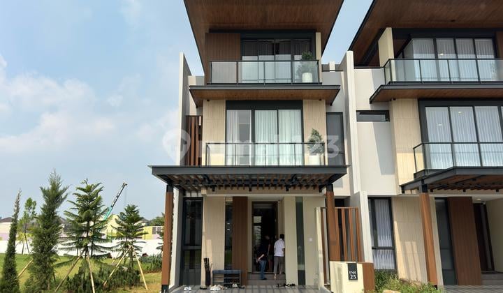 New Luxury 3-Story House for Sale in the Heart of Gading Serpong