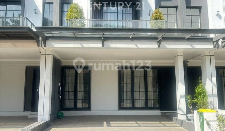 Rumah Attic Mewah Costaria, Metland Menteng Jakarta Timur