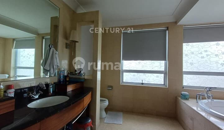 Pakubuwono Residences Apartment 31 BR Area 270M