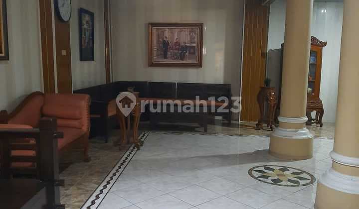 Rumah Luas 250m2 Bagus Besar di Pondok Bambu Jakarta Timur