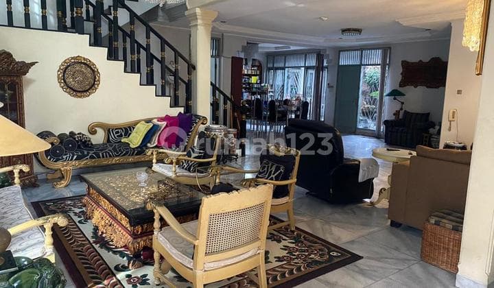 Dijual Rumah Cantik Hoek di Menteng Dalam, Jakarta Selatan