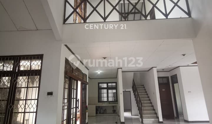 Rumah Besar Luas 1141M di Jatiwaringin Jakarta Timur