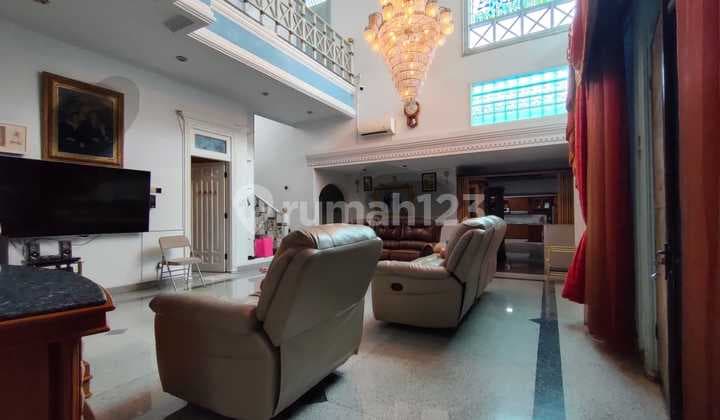 Rumah Luas 1.100M Besar Cocok untuk Rumah Kost di Rawa Belong Jakarta Barat