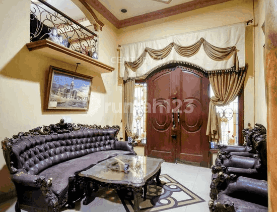 Large 2-Story House in Marunda Cilincing, 7 Bedrooms, SHM Title, 3-Car Carport