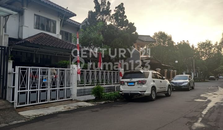 Dijual Cepat Rumah 2 Kavling Di Taman Laguna Cibubur Jawa Barat