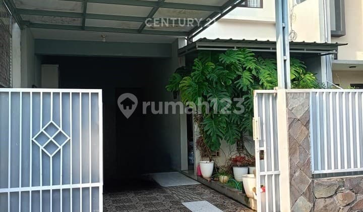 Dijual Rumah Rapi 2 Lantai di Cipedak Jakarta Selatan