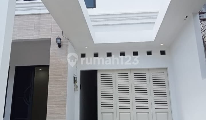 Rumah Baru Bagus Mewah di Duren Sawit Jakarta Timur