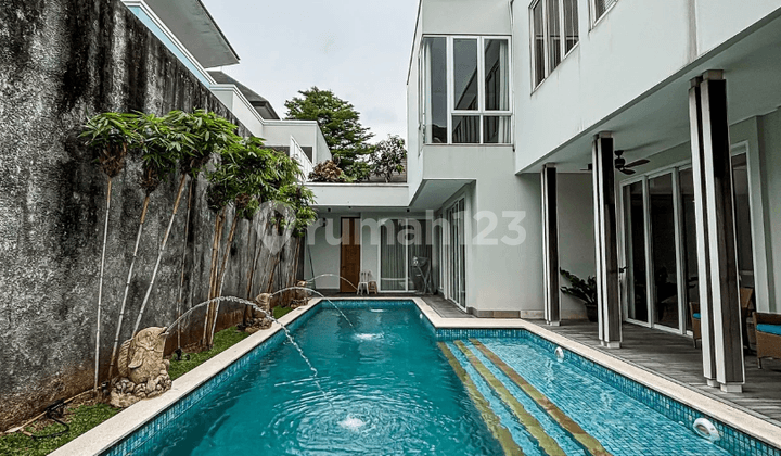 Siap Huni, Rumah Mewah, 2 Lantai, SHM, Bebas Banjir