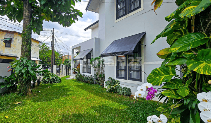 Rumah Cantik di Komplek Al Pasar Minggu Siap Huni Furnished SHM