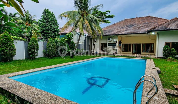 Rumah 1 Lantai di Kemang Dalam Bebas Banjir