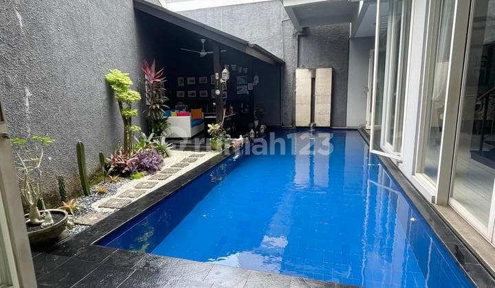Rumah Dalam Townhouse di Bangka Kemang Private Pool Furnished