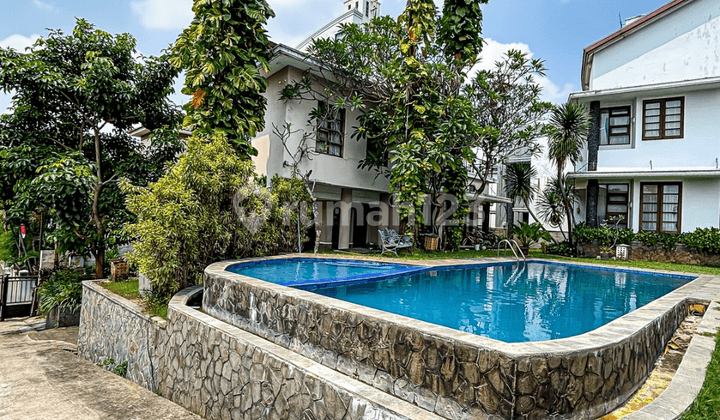 Rumah Luas 3 Lantai Lokasi Kemang + S.pool