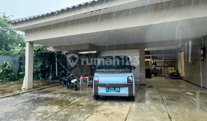 Rumah Di Kemang Lokasi Tenang Halaman Luas Shm Pool