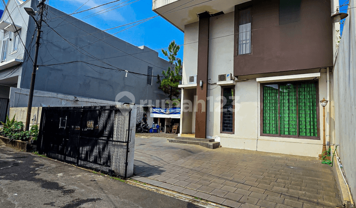 Office House in Cipete, Strategic Location Near MRT, Flood-Free, Freehold Title