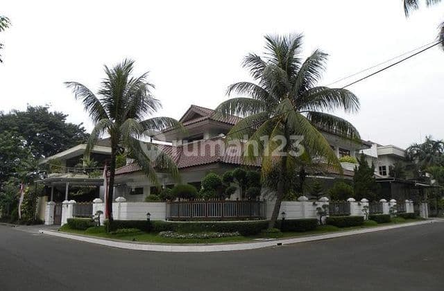 Gandaria garden house strategic location South Jakarta