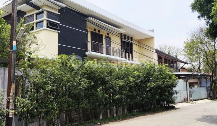 Dijual Rumah Besar Bagus di Taman holis Indah Bandung