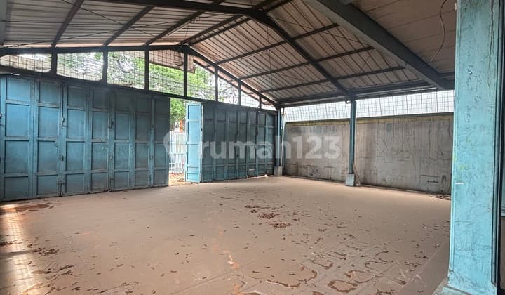 Disewakan Ruko Bonus Rumah Di Jalan Utama Majalengka
