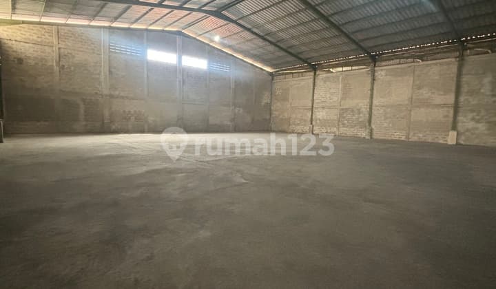 Disewakan Gudang Strategis Akses Tol di Kopo Bandung