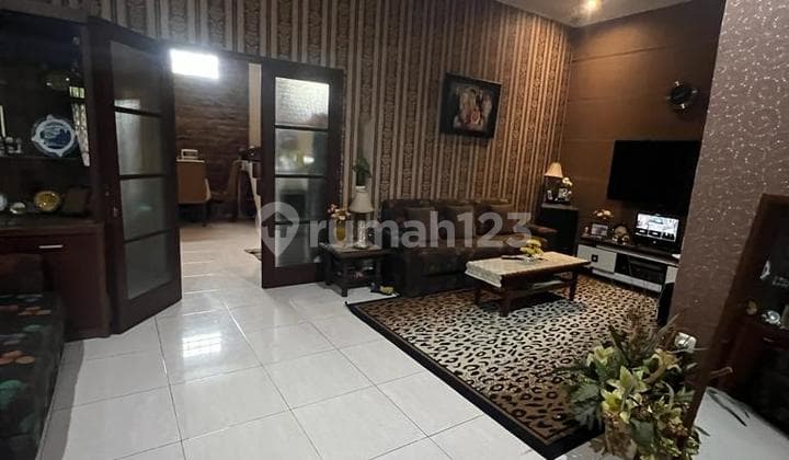 For Sale Strategic Ready-to-Live House in Taman Kopo Indah Bandung