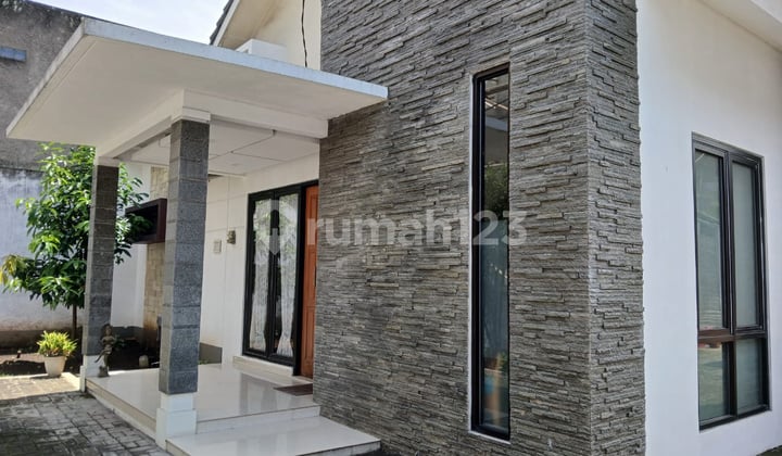 Dijual Rumah Strategis Cocok untuk Kos Koasan di Kopo Bandung