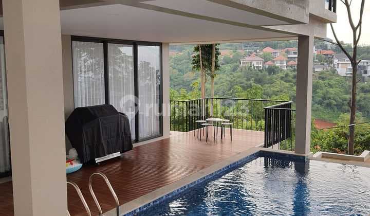 Dijual Rumah Villa Full Furnished di Dago Bandung