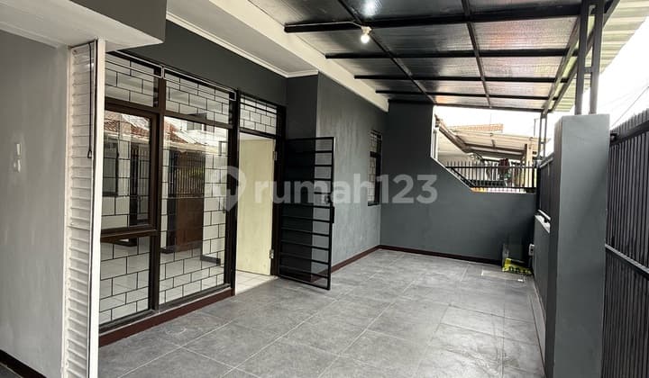 Dijual Rumah Siap Huni Di Taman Kopo Indah