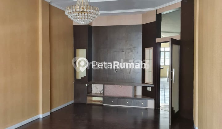 Dijual Ruko SHM Pinggir Jalan Prof Hm Yamin Cocok Untuk Usaha
