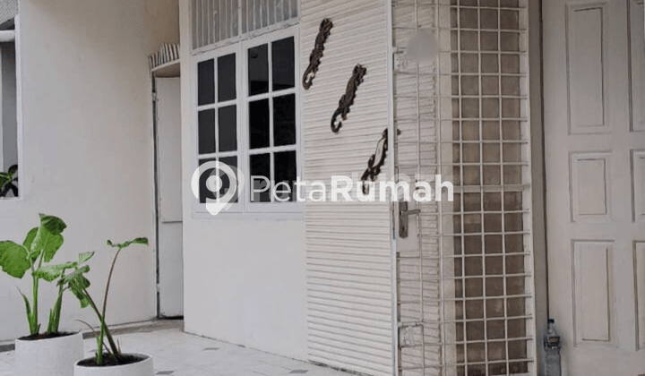 Dijual Villa Full Furnish Komplek Tasbih 1