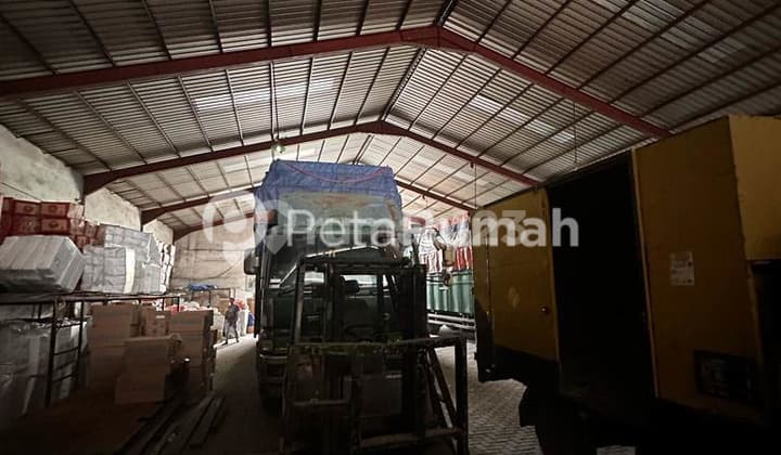 Dijual Cepat Gudang SHM Jl Letda Sujono - Daerah Pancing