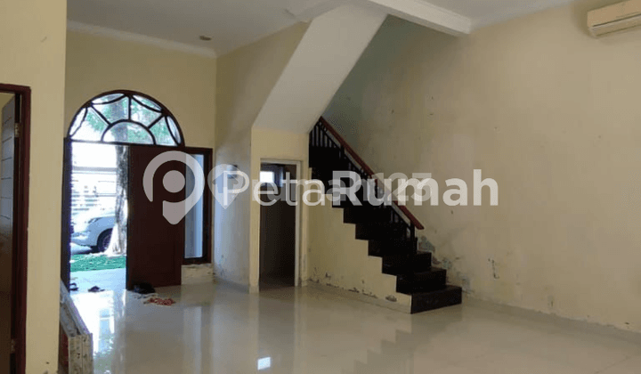 For Sale House on Jamin Ginting Road, Citra Garden Complex - Padang Bulan Area