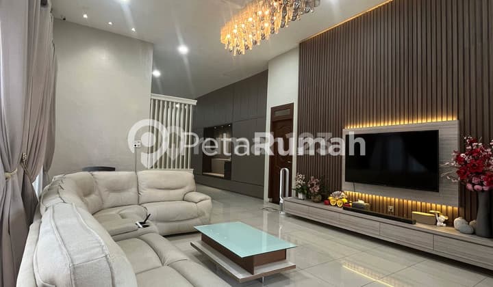 Dijual Lux Siap Huni dengan Perabot di Jl Cemara - Daerah Krakatau