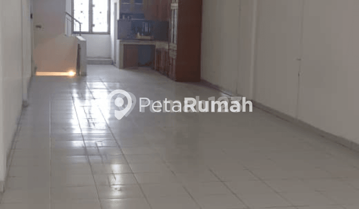 FOR SALE SHOPHOUSE ON SEI SIKAMBING STREET - SEKIP AREA