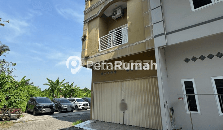 For rent: Shop House in Graha Sunggal Complex - Sunggal Area