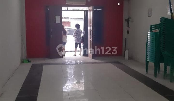 Di jual Ruko Strategis Pinangsia 3,5 Lantai ,cocok untuk Gudang atau toko