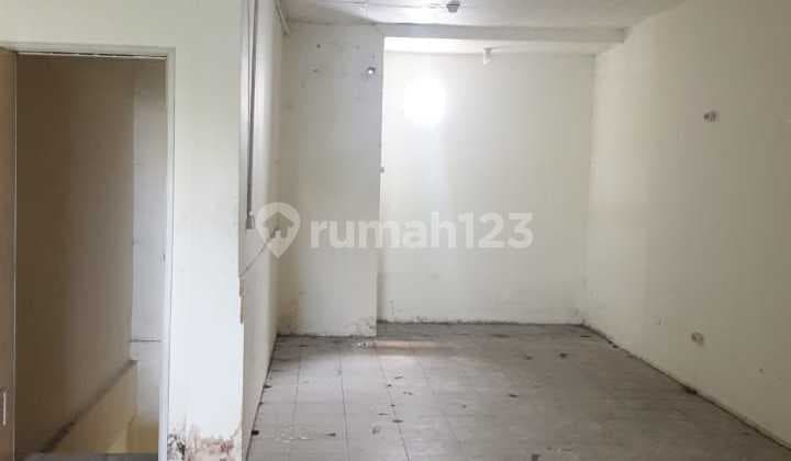 Ruko Goldenville 4 Lantai Hadap jalan raya, Daan Mogot, Jakbar Dekat Mall Ciputra