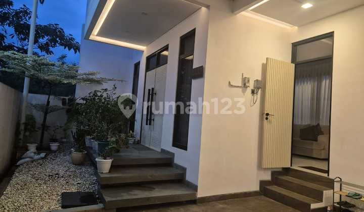 For Sale Nice View 3-Story House+ in Setra Regency Polban Bandung
