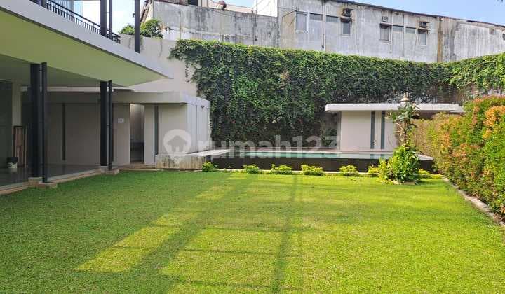 Rumah Mewah Cocok Untuk Tinggal Tempat Usaha di Sayap Dago, Bdg