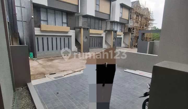 Jual Rumah Baru Siap Huni di Cluster Setra Duta Bandung