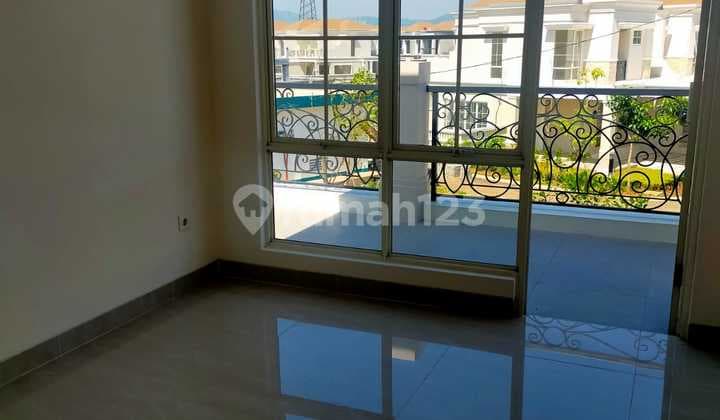 Rumah Minimalis Modern Siap Huni di Cluster Podomoro Park Bandung