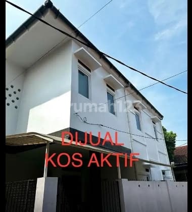 Strategic Boarding House in Lengkong Besar Near Unpas Campus Bandung