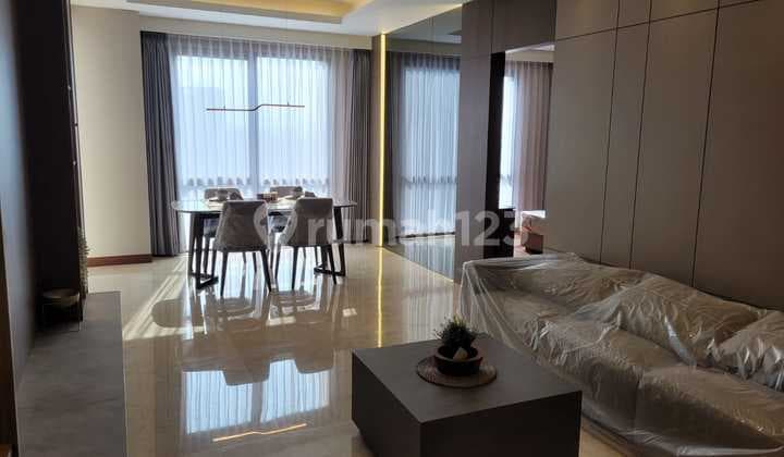 For Rent Apartemen 3+1BR Lux Private Lift in Hegarmanah Residence