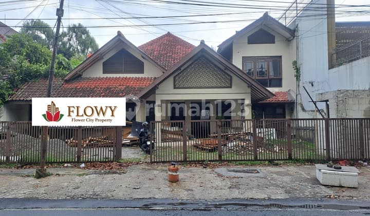 Sewa Rumah/Ruang Usaha/Kantor di Sayap Riau Bandung Tengah Kota